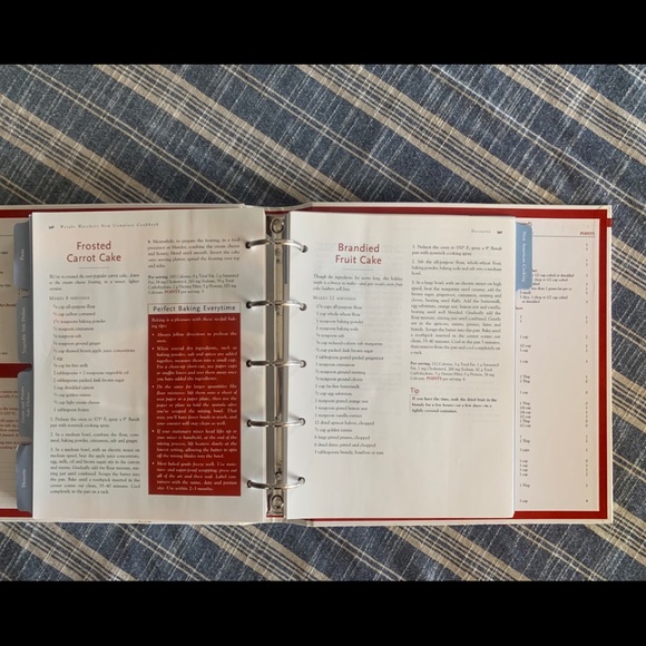 🌱 2 for $40 Vintage Weight watchers cookbook - Picture 2 of 2